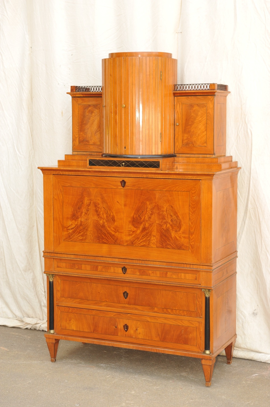 Antikes Möbel kleines Möbel Modell Sekretär mit Geheimfach für