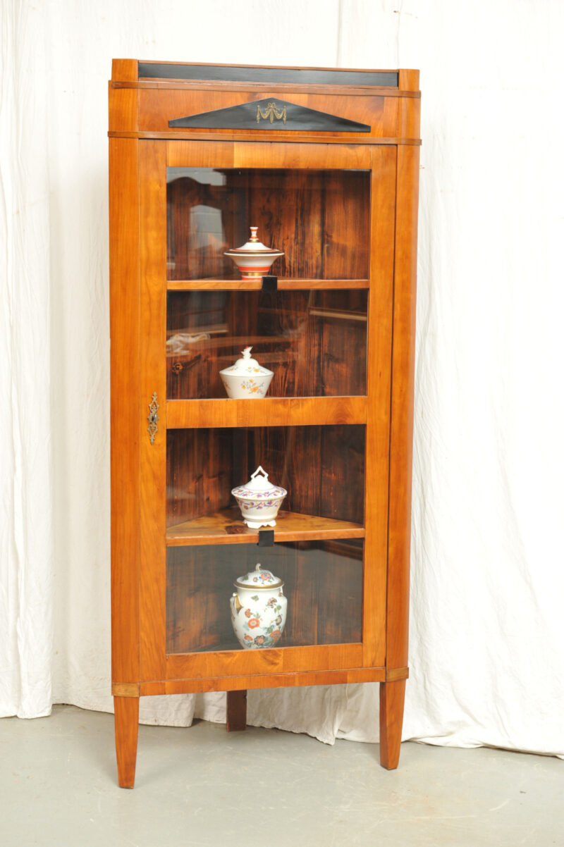 Eckvitrine Biedermeier Kirschbaum